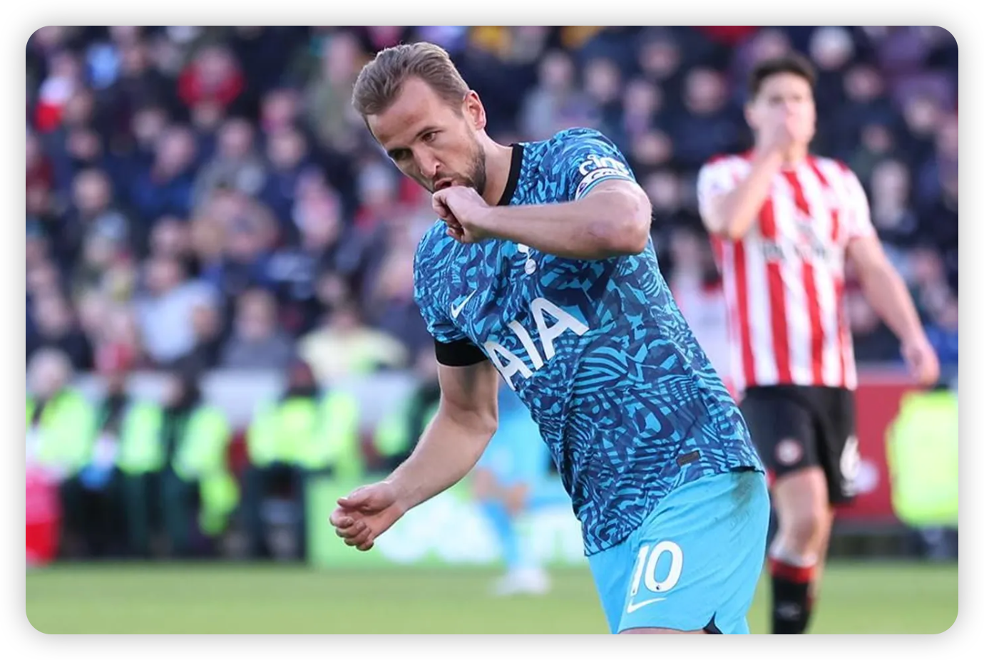 A Tale of Two Halves: Spurs' Control Meets Norwich's Missed Opportunities