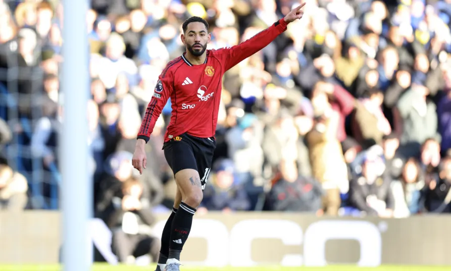 Setting the Stage at the Theatre of Dreams